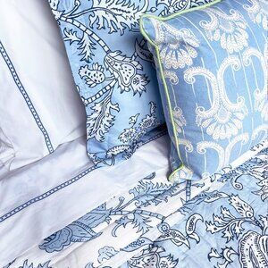 Roberta Roller Rabbit Amanda Quilt Blue Bell  King + 4 Matching Euro Shams